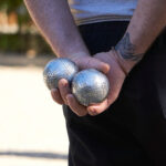 La bohème bar et jardin guinguette belgique mouscron danser musique évènement sortir lille Roubaix Tourcoing france française lampion bal musette Lille hauts de france restauration restaurant bar café fête danse loto karaoké fléchettes billard bar music hall cabaret pétanque loto concours cuisine italienne Espagne couscous Maroc spécialités culinaires